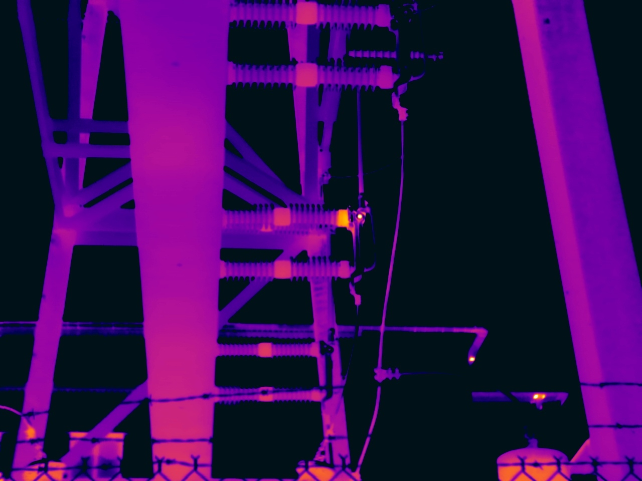 Thermal scan of insulator string and switchgear